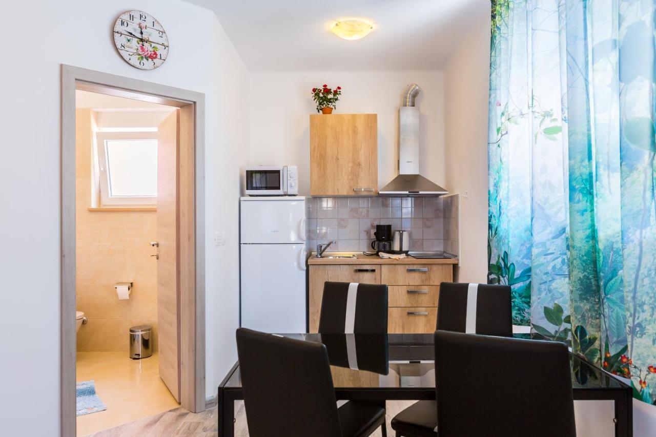 Irina Apartment เมดูลิน ภายนอก รูปภาพ
