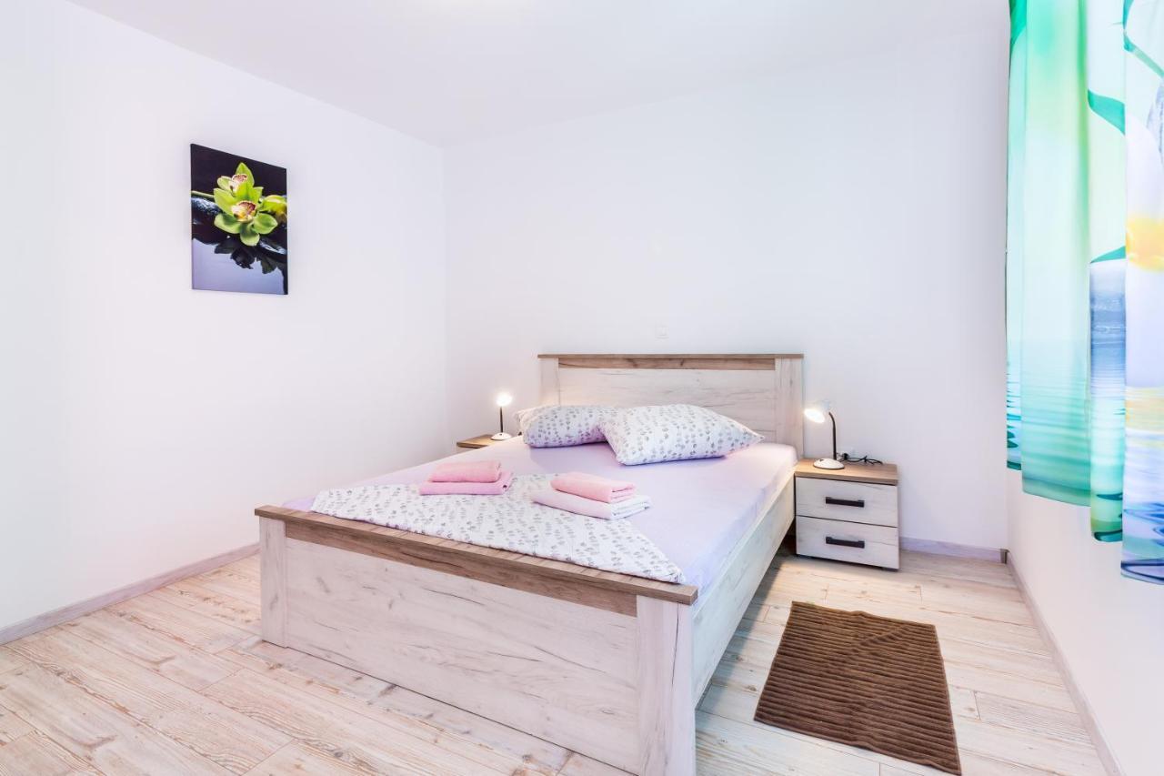 Irina Apartment เมดูลิน ภายนอก รูปภาพ