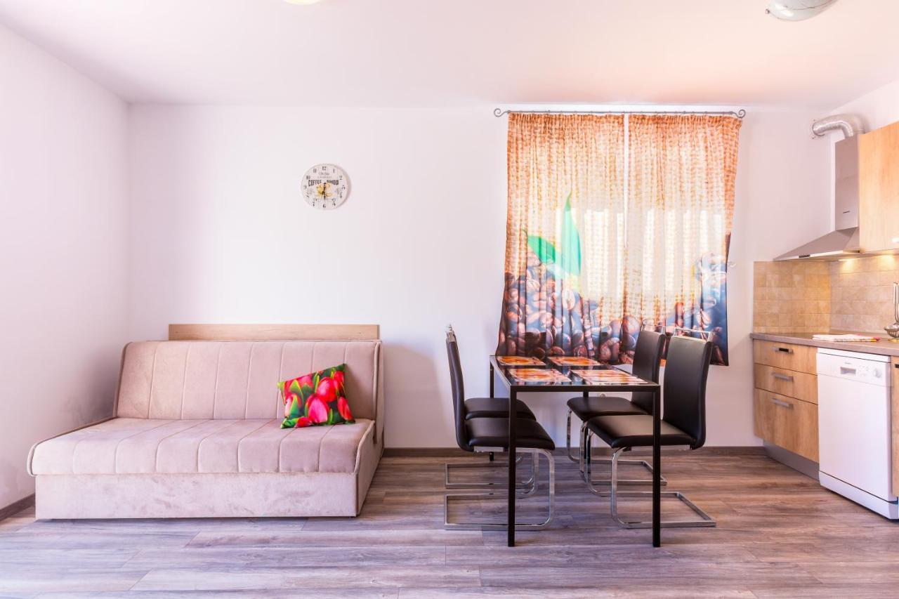 Irina Apartment เมดูลิน ภายนอก รูปภาพ