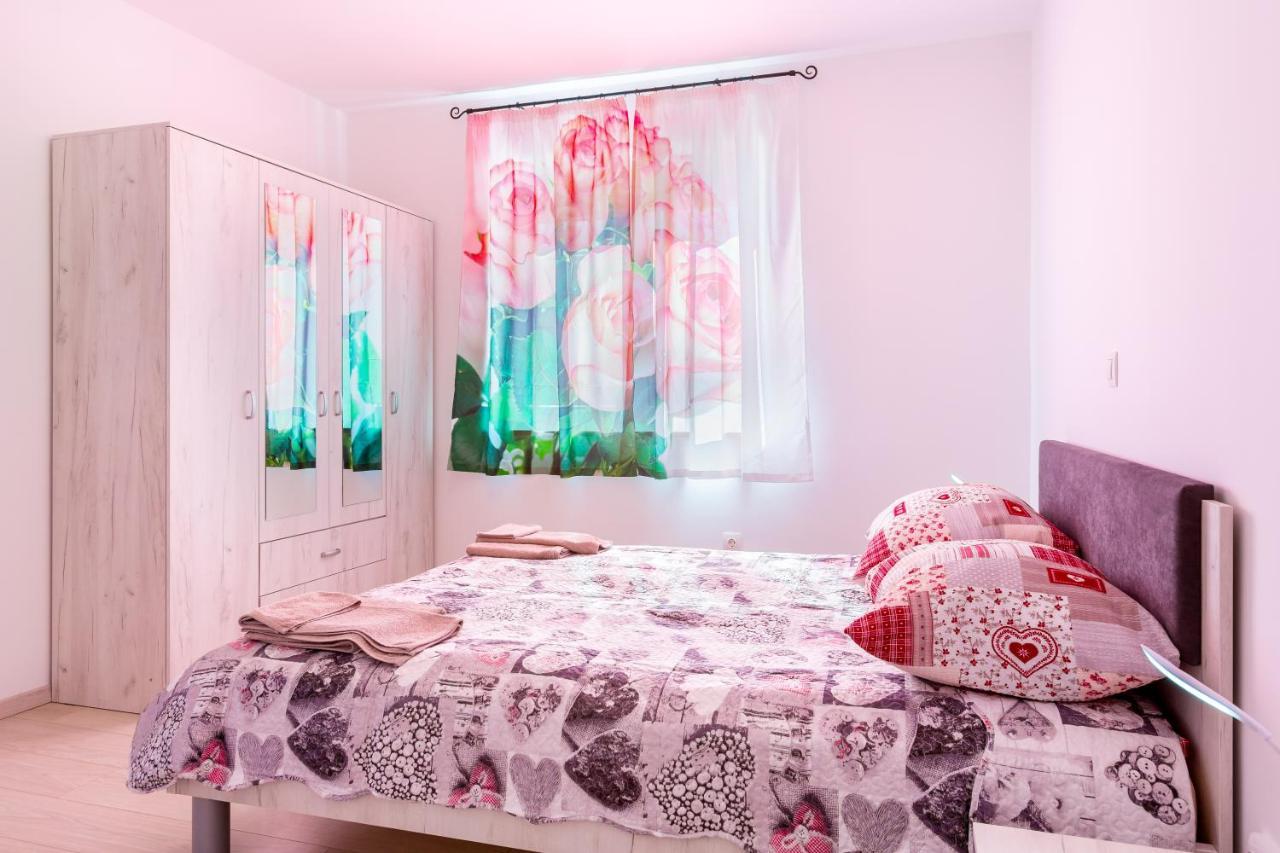 Irina Apartment เมดูลิน ภายนอก รูปภาพ