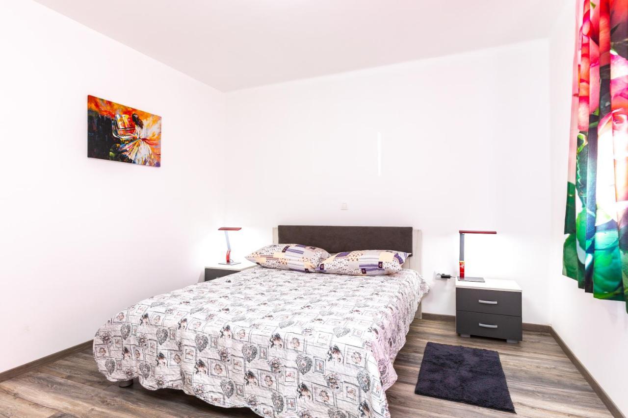 Irina Apartment เมดูลิน ภายนอก รูปภาพ