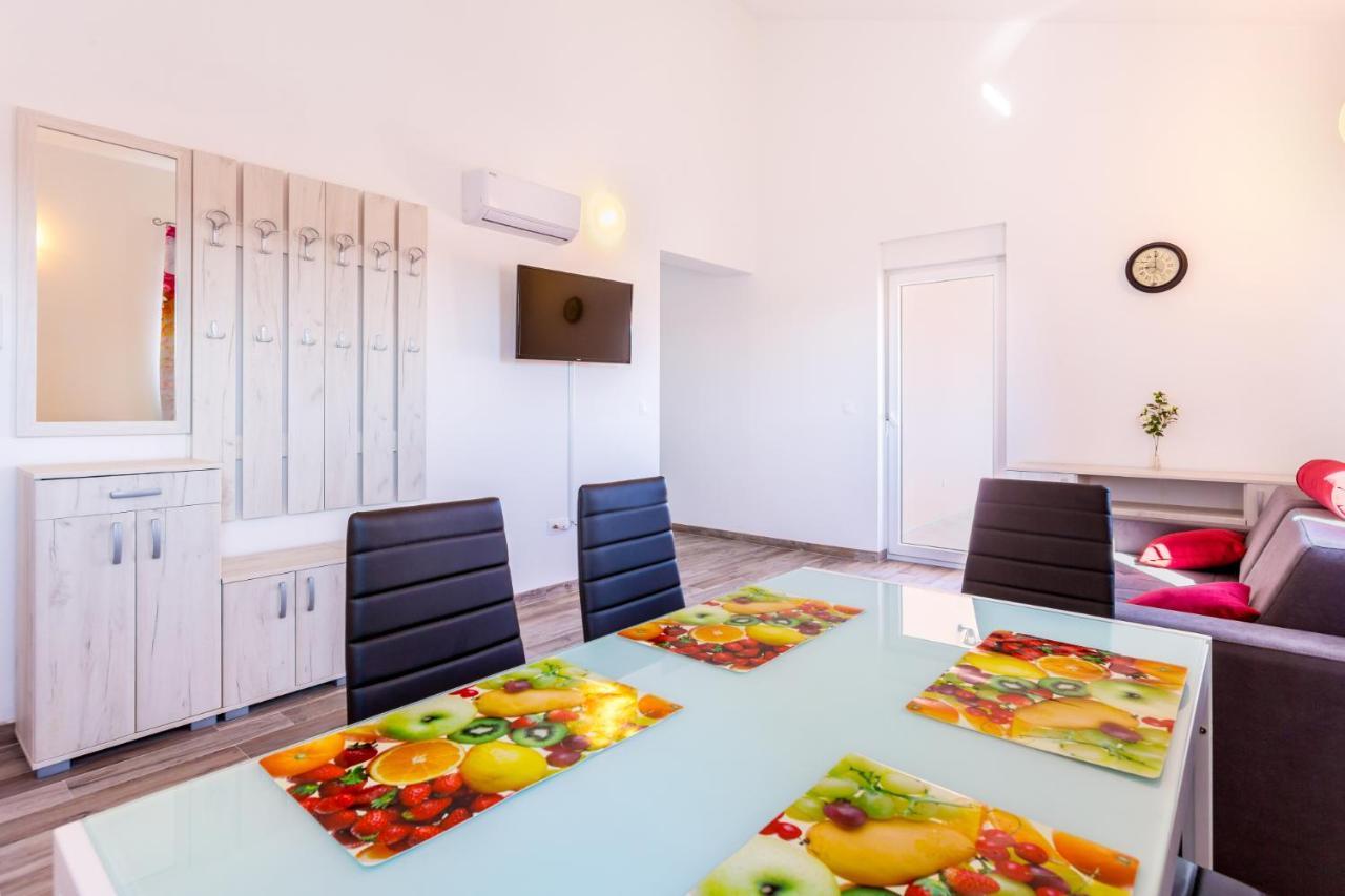 Irina Apartment เมดูลิน ภายนอก รูปภาพ