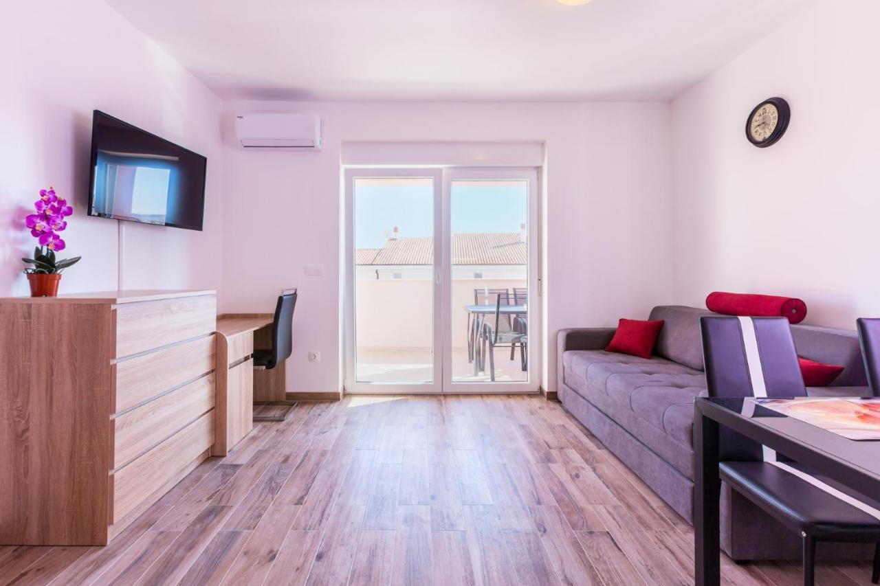 Irina Apartment เมดูลิน ภายนอก รูปภาพ