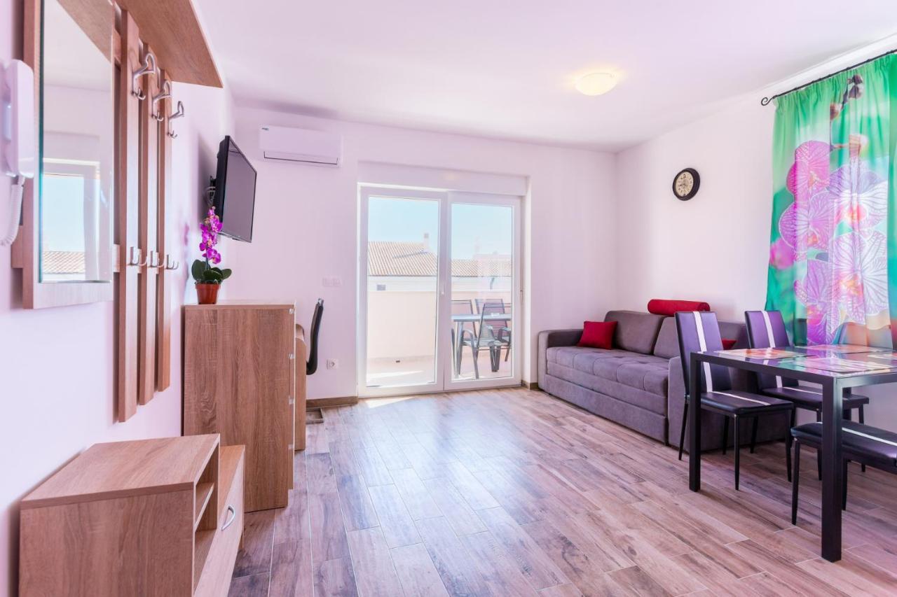 Irina Apartment เมดูลิน ภายนอก รูปภาพ