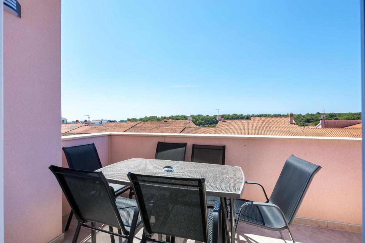 Irina Apartment เมดูลิน ภายนอก รูปภาพ